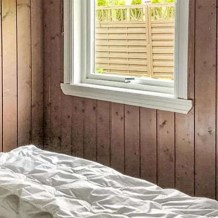 Ferienhaus Gorgeous In With Sauna Ålfoten